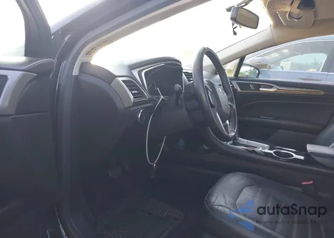 2013 Ford Fusion Hybrid Se z USA, uszkodzony, nr VIN 3FA6P0LU3DR351906